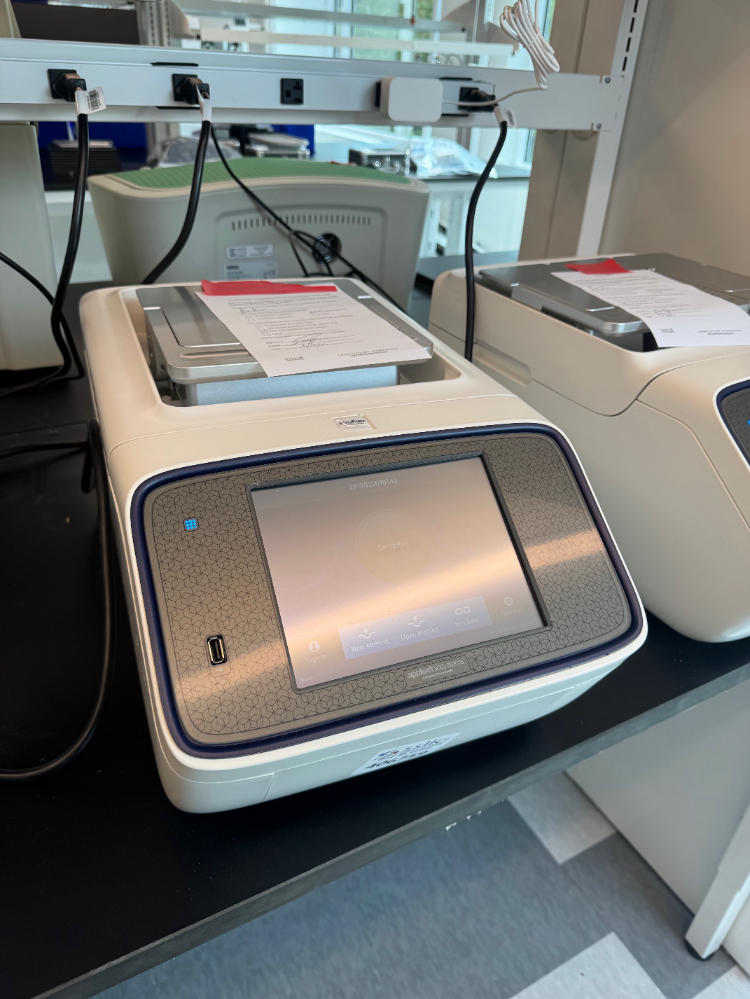 Image of Applied Biosystems ProFlex PCR System